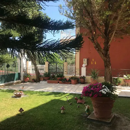 Hotell Naftilos Lourdata (Kefalonia)