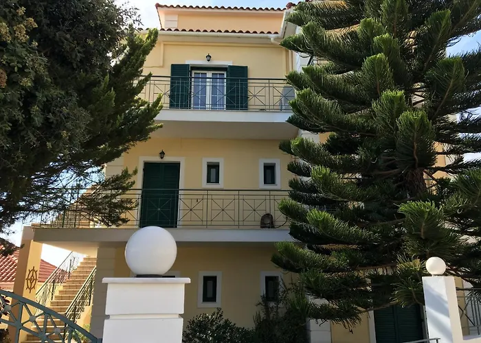 Naftilos Hotel