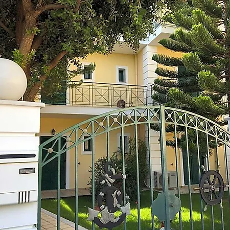 Hotel Naftilos