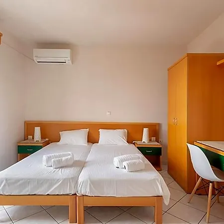 Hotel Naftilos