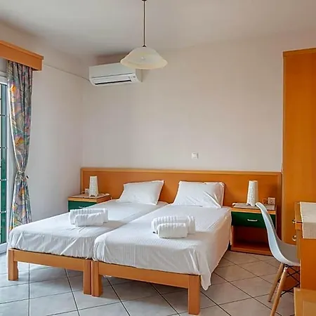 Naftilos Hotel 5*