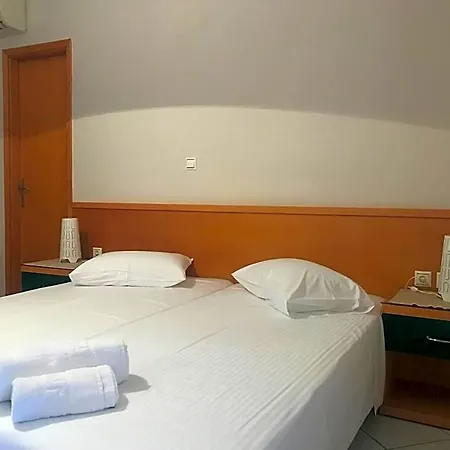 Naftilos Hotel