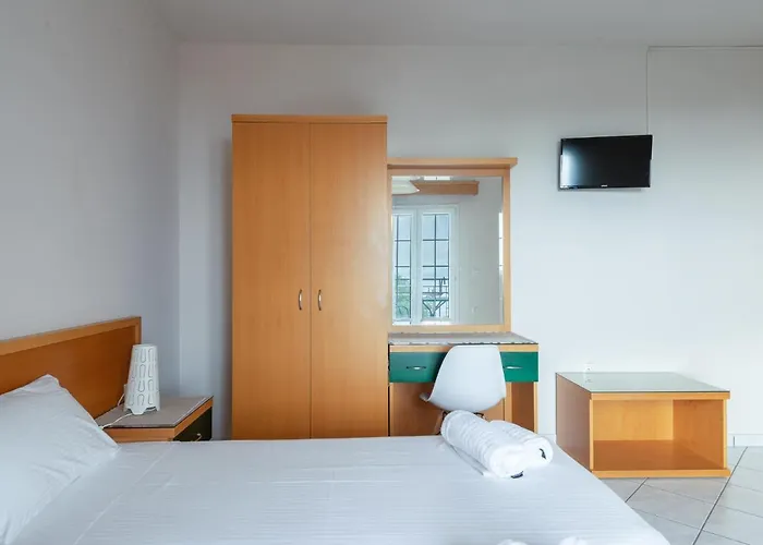 Naftilos 5* Lourdata (Kefalonia)