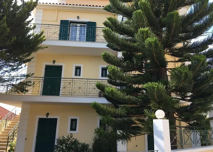 Naftilos Hotel Lourdata (Kefalonia)