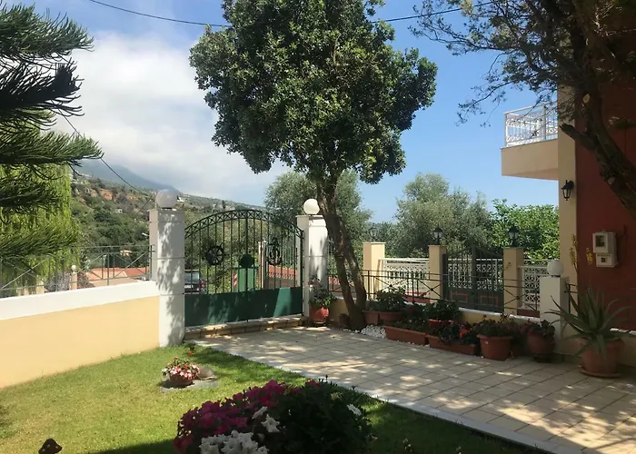 Naftilos 5* Lourdata (Kefalonia)