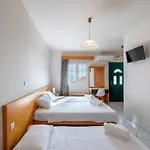 Ξενοδοχείο Naftilos Λουρδάτα